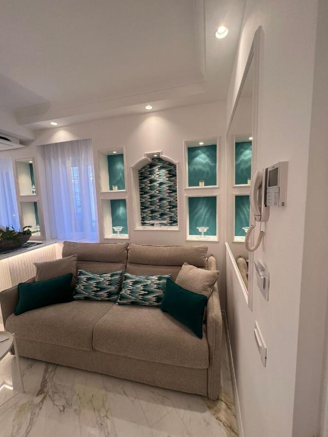 סורנטו Maison Lady Claudia Luxury Accommodation מראה חיצוני תמונה
