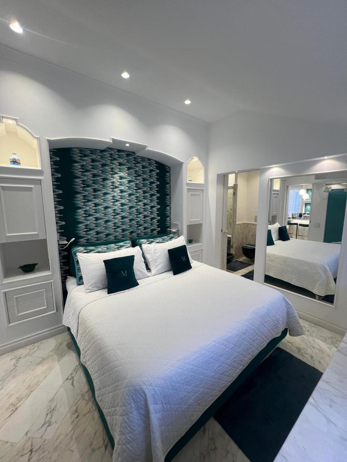 סורנטו Maison Lady Claudia Luxury Accommodation מראה חיצוני תמונה